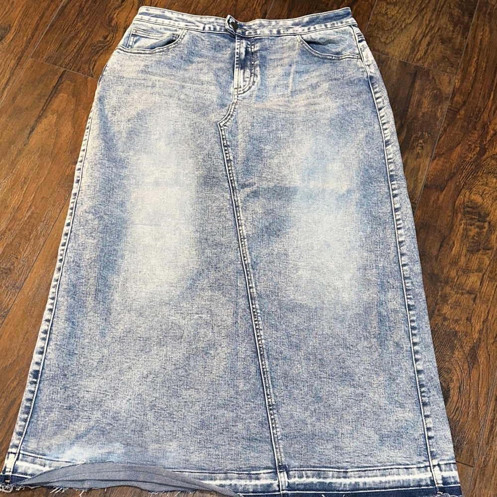 Wash Lab Long Denim Azure Blue Women's Stretch Frayed Edges Maxi Skirt Split
